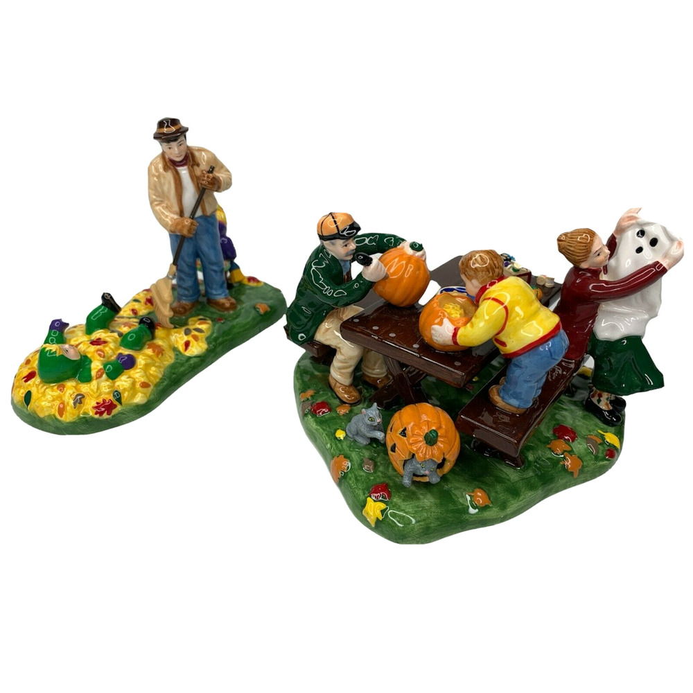 Department 56 56.54982 Preparing For Halloween Original Snow Village Set Retired